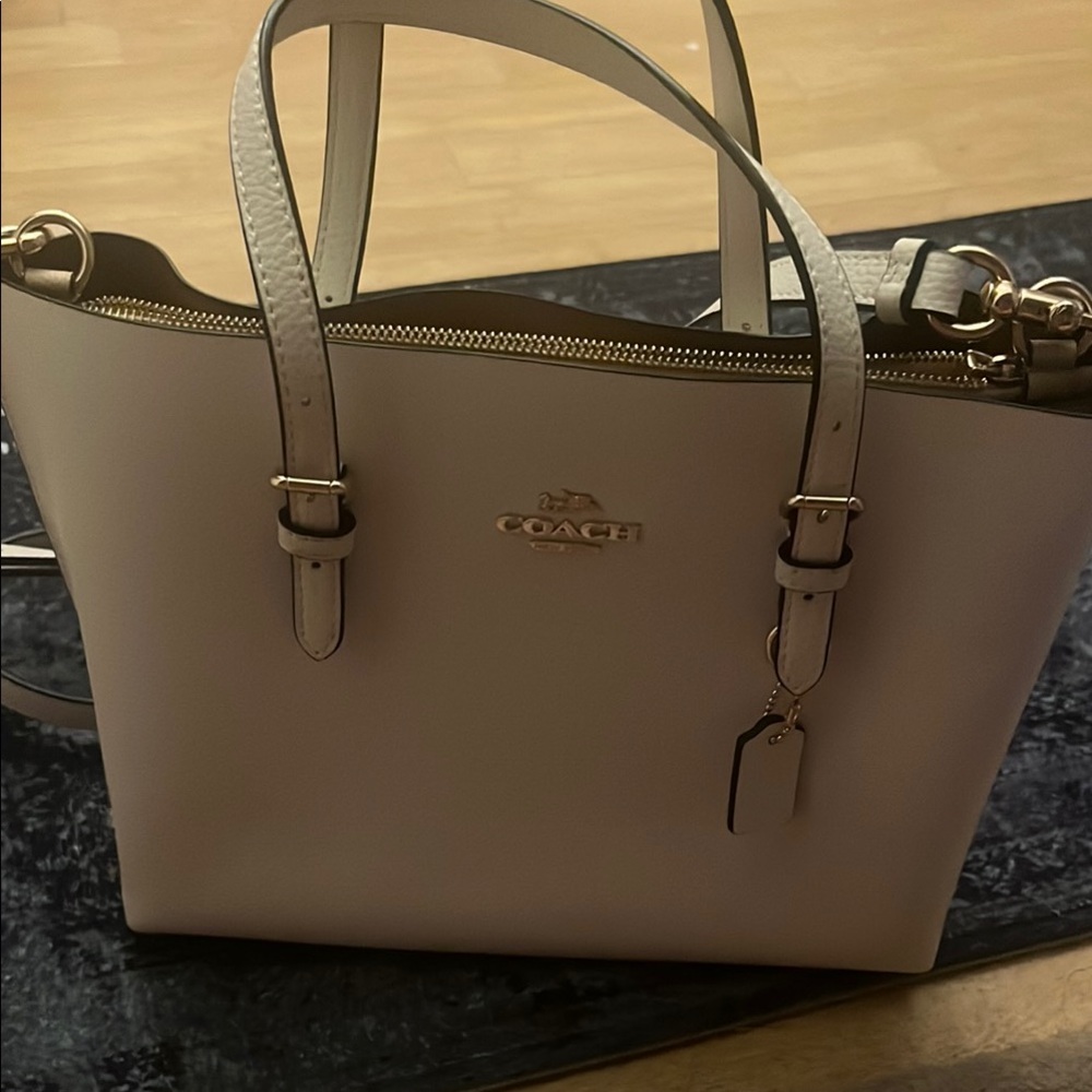 Coach Cream Leather Tote Bag with Signature Hardware